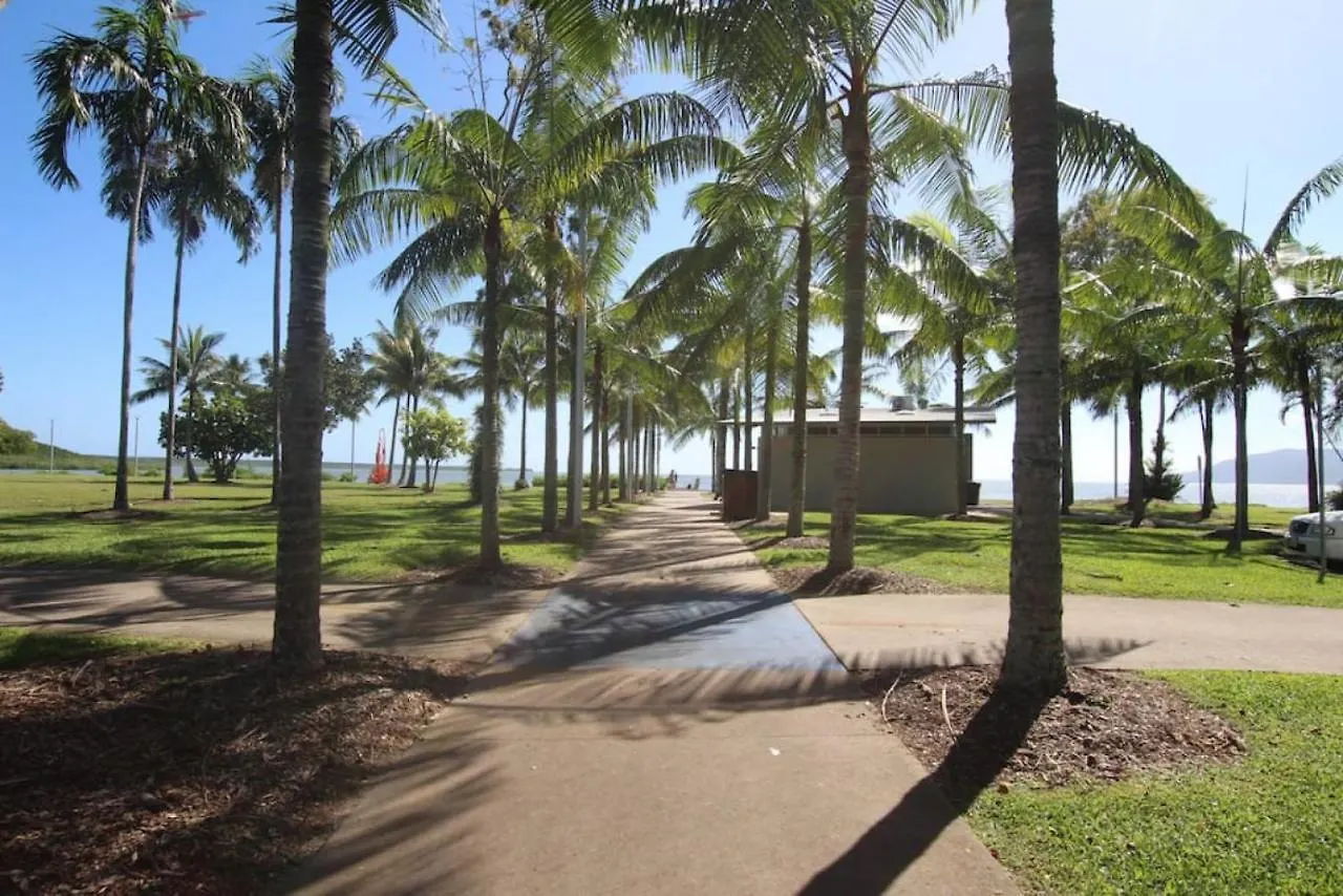 Modern Apartment Close To The City Centre 16 Cairns